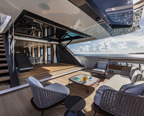Boat Builder Award_Custom Line 120'_door
