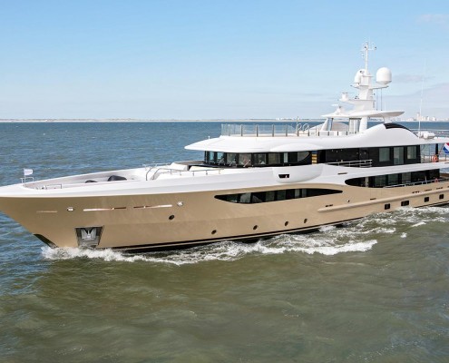 DY8s8o2zRMiVQga6Iz13_Lili-superyacht-Amels-180-delivered-sea-trials-2240x1260