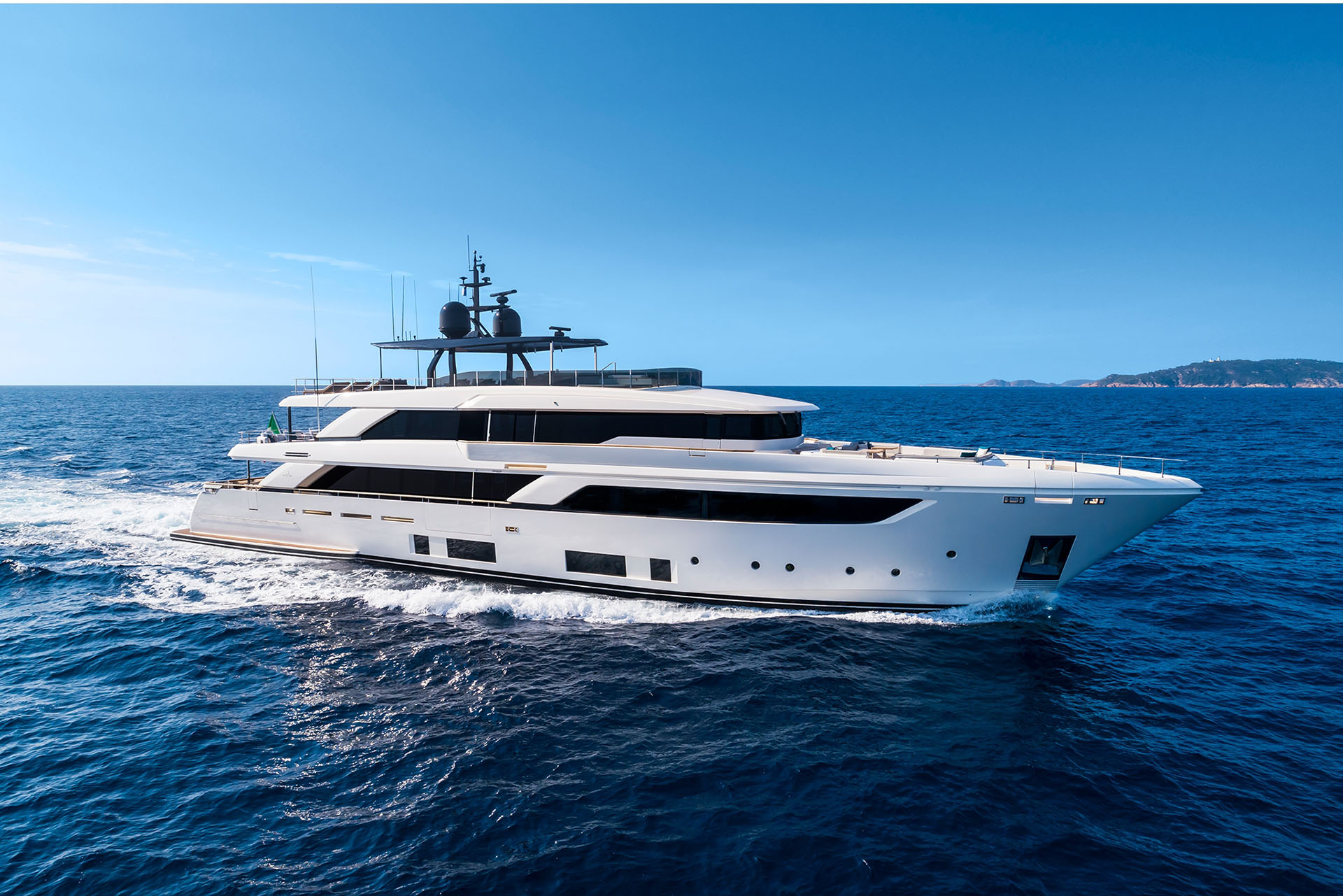 CustomLine_Navetta42New_Cruising-0007_34405