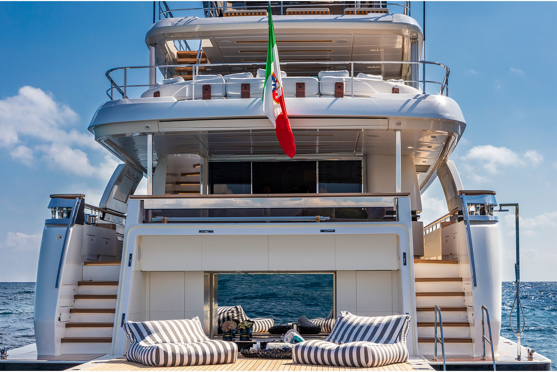 CustomLine_Navetta42New_Cruising-0011_34409