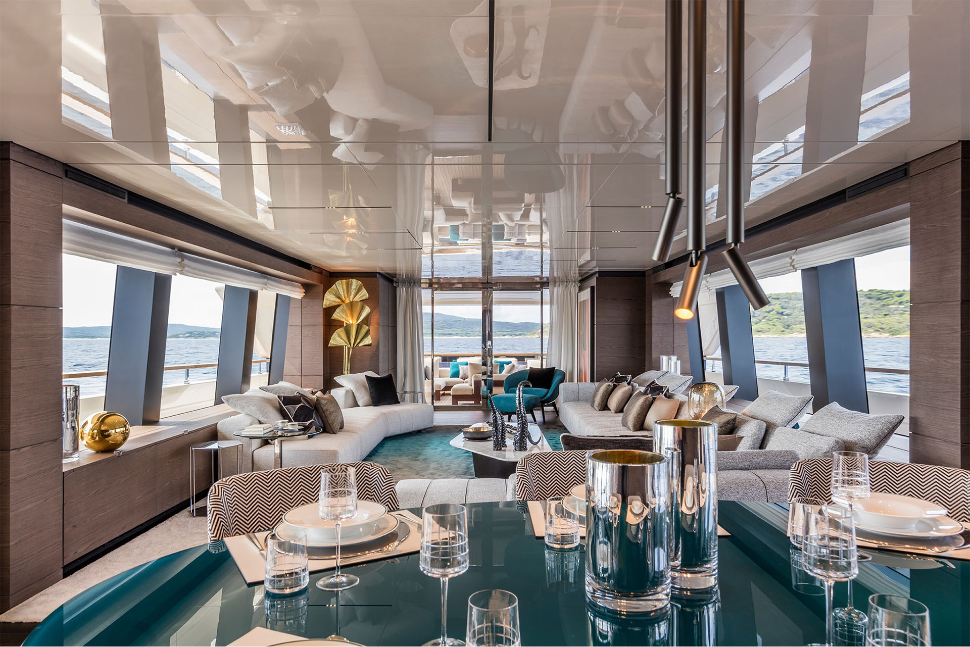 CustomLine_Navetta42New_Main Deck-0001_34394