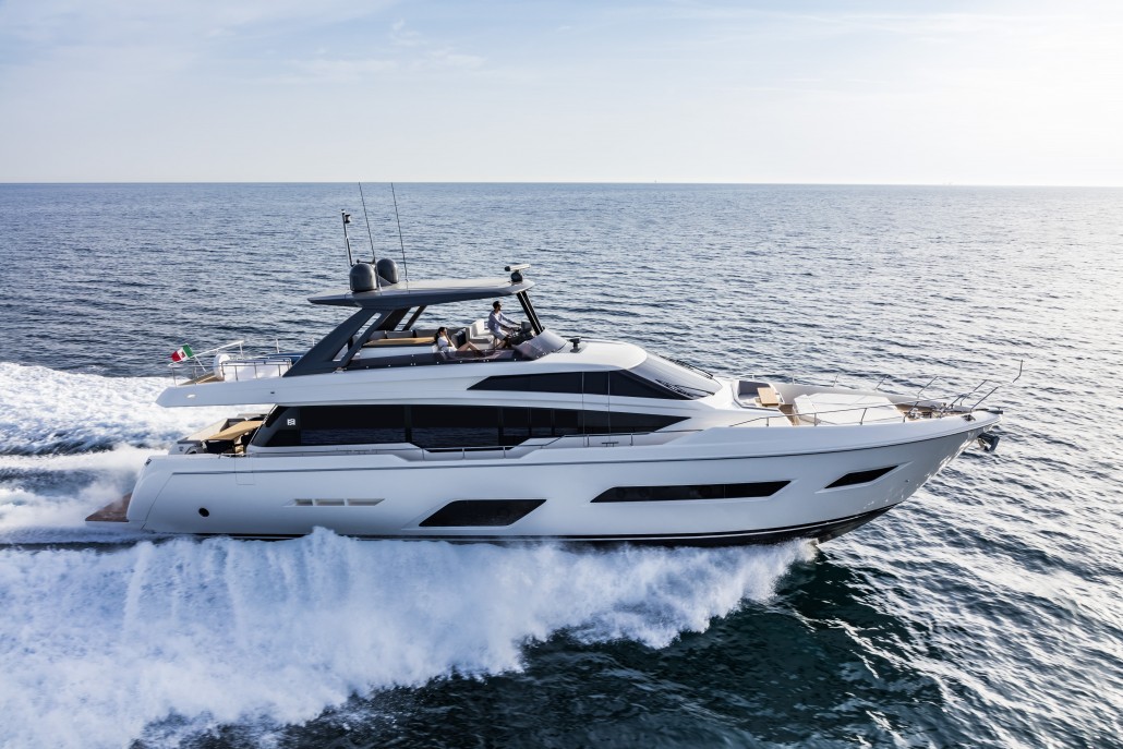 Ferretti Yachts 780 New