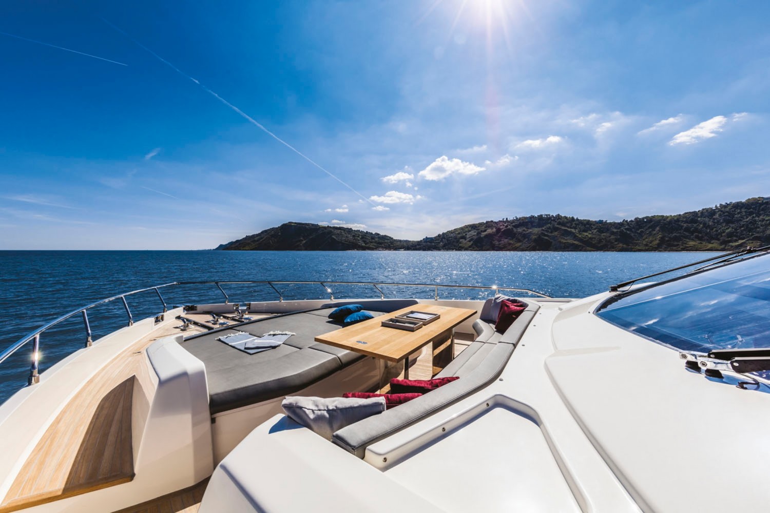 ferrettiyachts850newsundeck_0007_18911