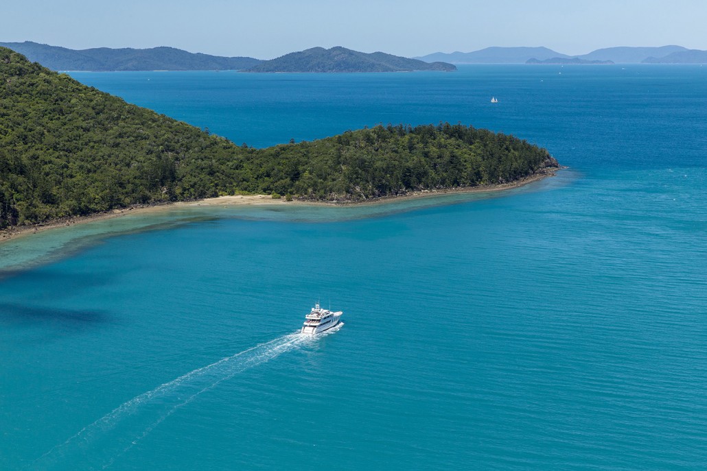 Super yacht - Silentworld Nara Inlet, Hook Island - Whitsundays 28/8/2016 ph. Andrea Francolini