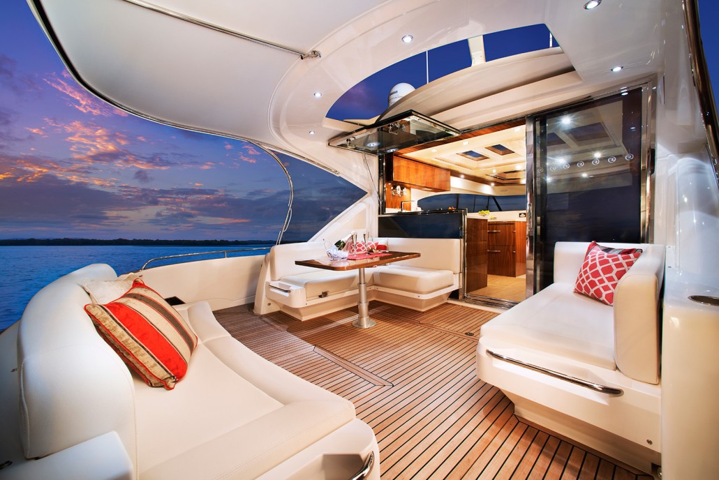 The-ultimate-alfresco-lifestyle-in-the-large-cockpit-of-the-Riviera-6000-Sport-Yacht