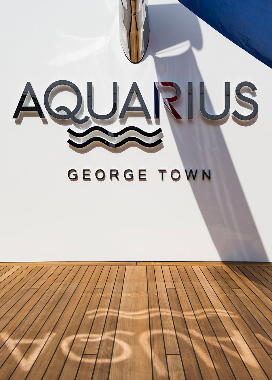 hpj05xjslulkhbliqbff_port-feadship-aquarius-launch-name-plate-1260x1760