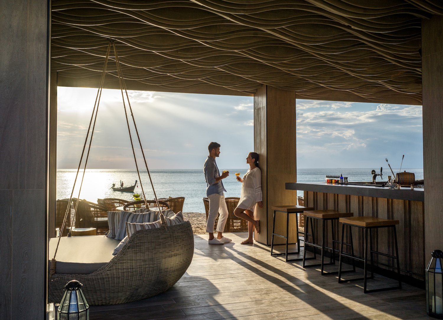 Pine Beach Bar Phuket Lee Marine