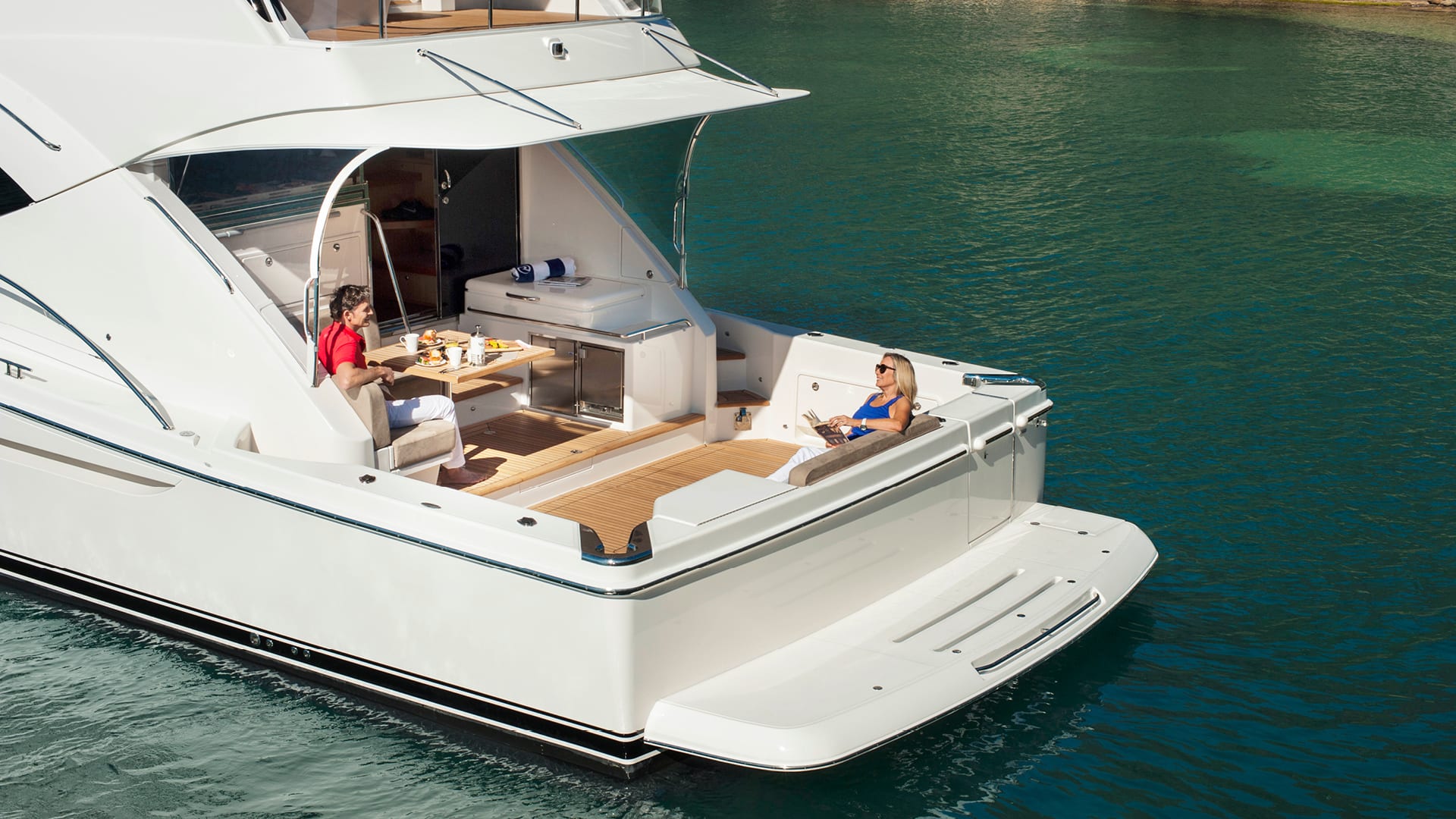 Riviera 57 Enclosed Flybridge - Lee Marine